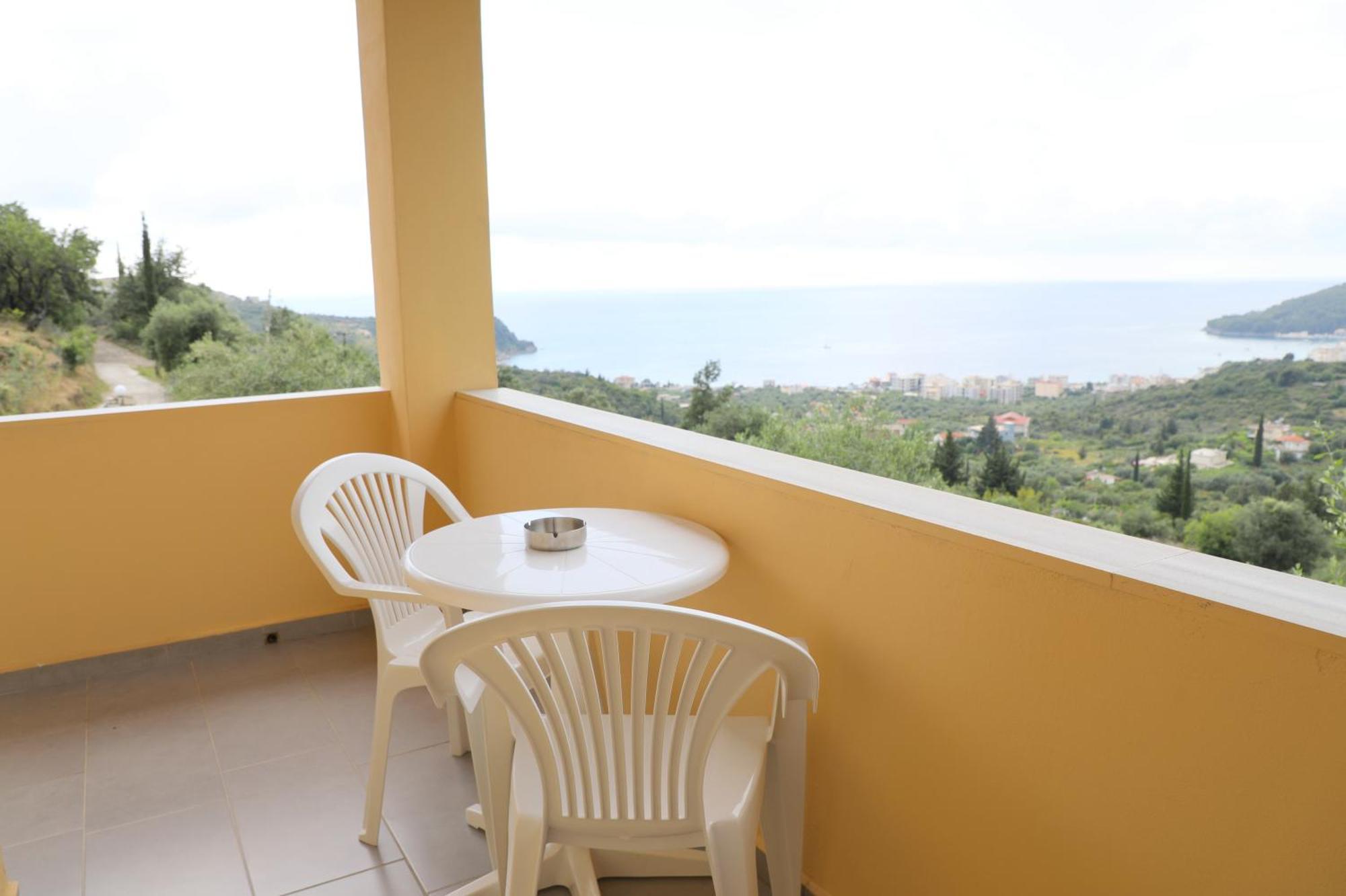Nefeli'S Apartment Himara Kültér fotó