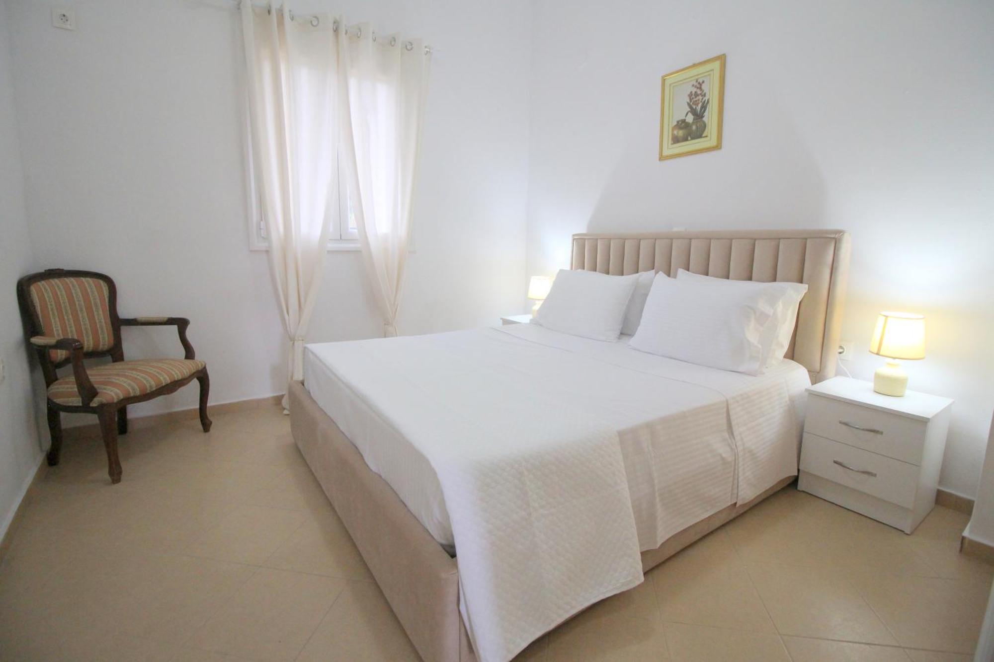 Nefeli'S Apartment Himara Kültér fotó