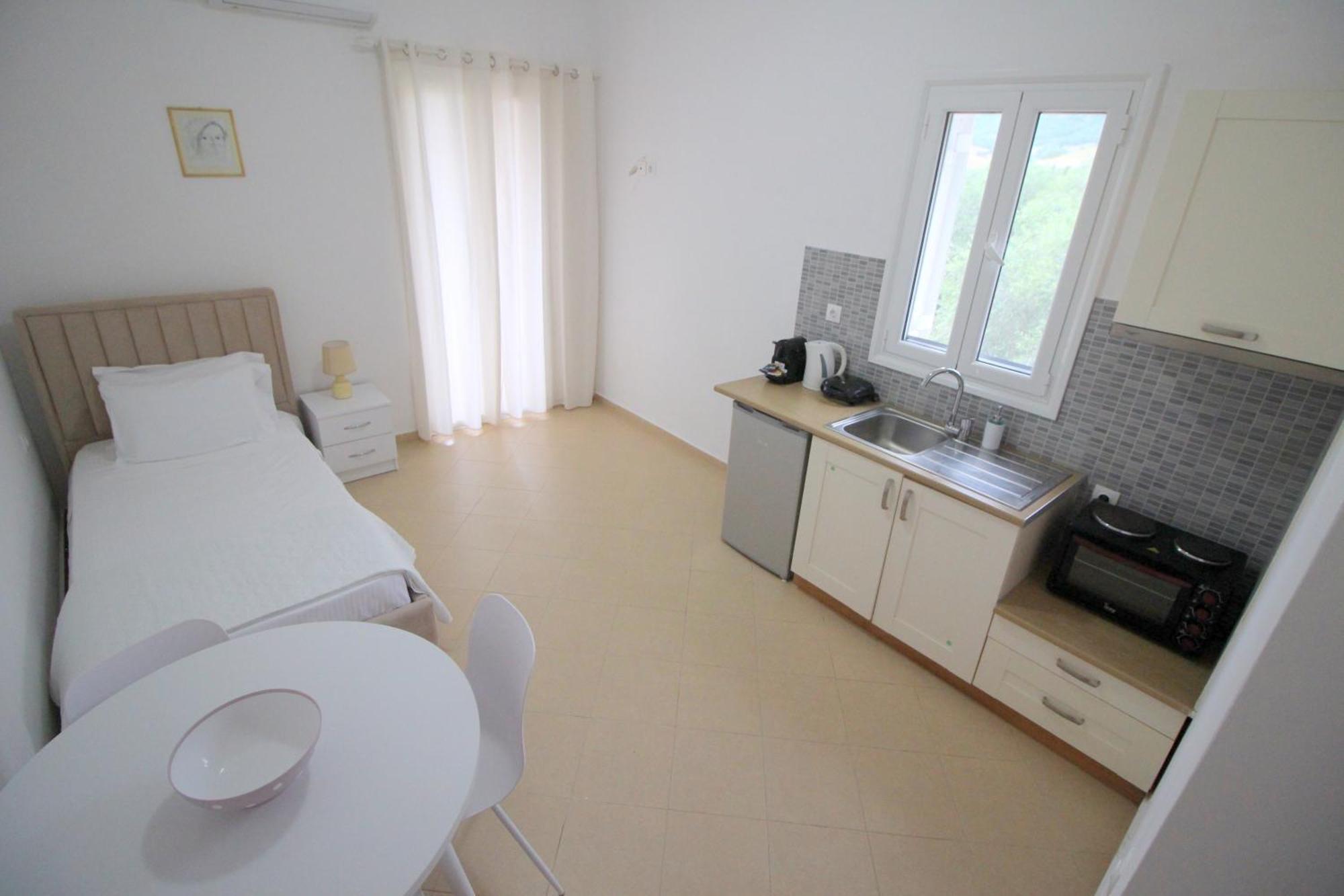 Nefeli'S Apartment Himara Kültér fotó