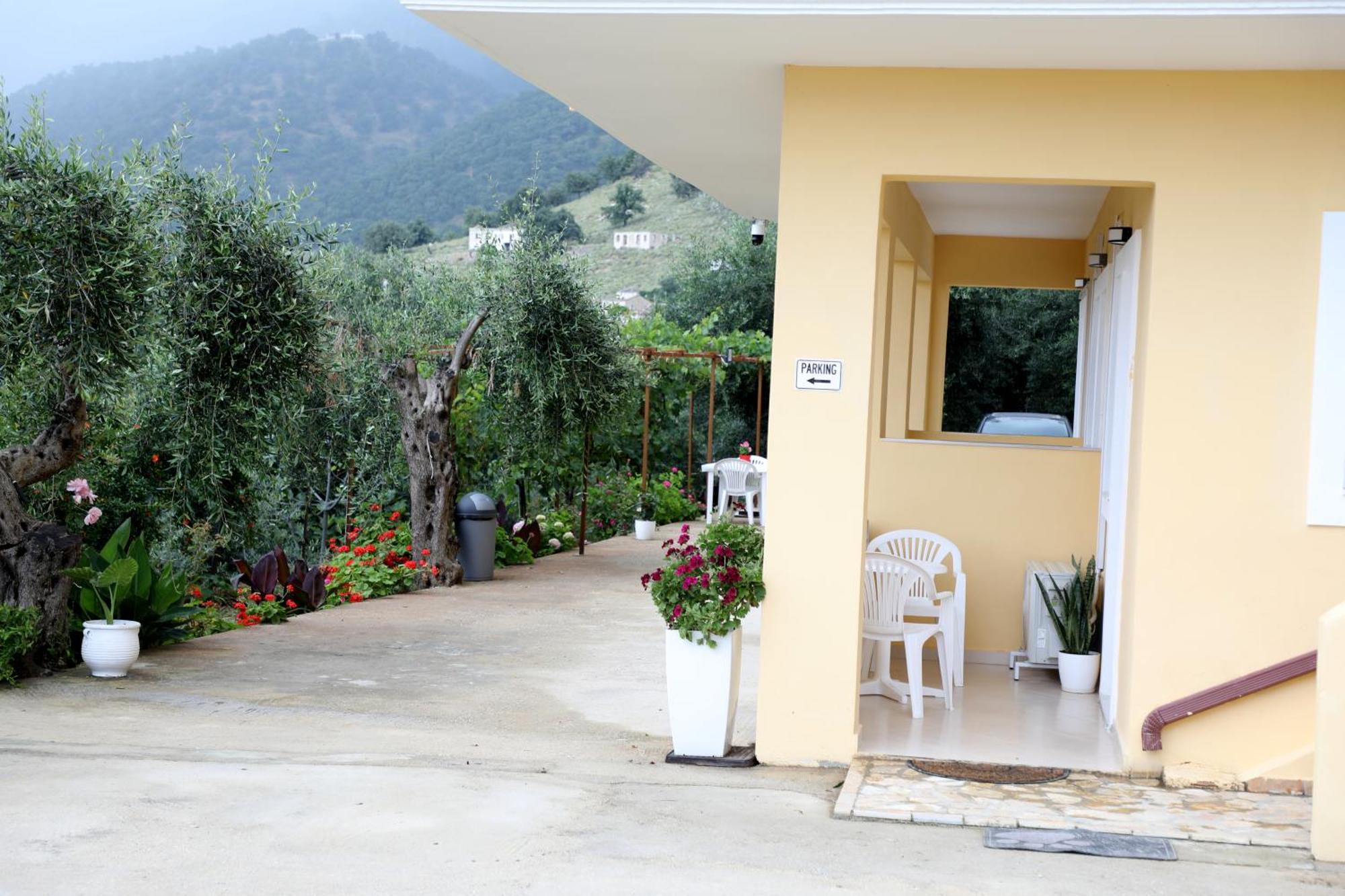 Nefeli'S Apartment Himara Kültér fotó